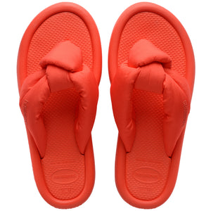 Over Puffed Thongs